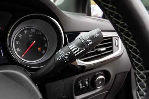 Vauxhall Astra SRI VX-LINE NAV 18