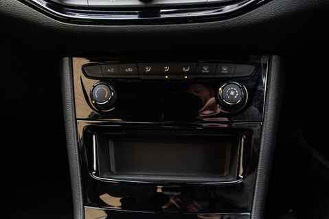 Vauxhall Astra SRI VX-LINE NAV 31