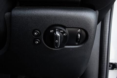 Mini Hatch COOPER S 16