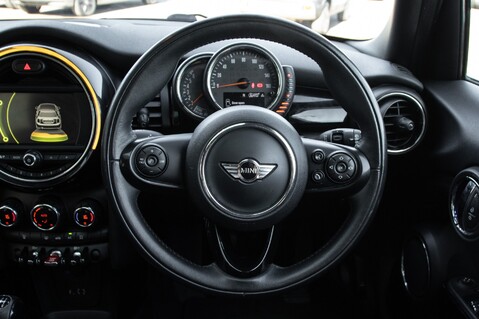 Mini Hatch COOPER S 21