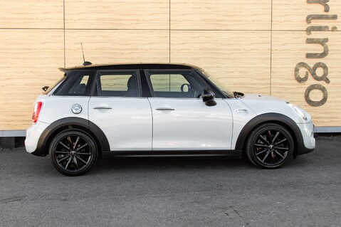 Mini Hatch COOPER S 12