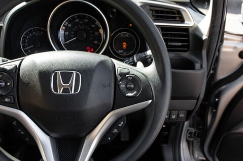 Honda Jazz I-VTEC SE NAVI 20