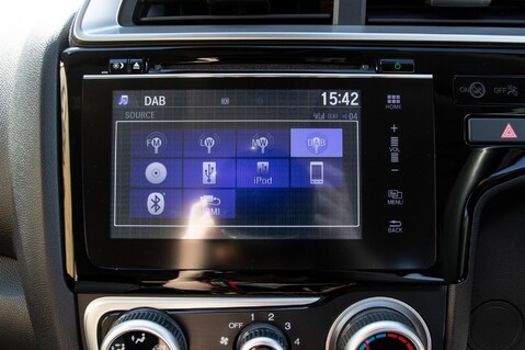 Honda Jazz I-VTEC SE NAVI 25