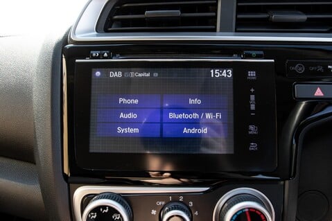 Honda Jazz I-VTEC SE NAVI 28