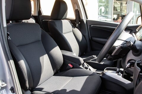 Honda Jazz I-VTEC SE NAVI 30