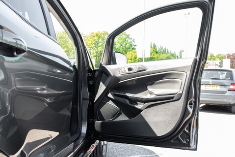 Ford Ecosport ST-LINE 14