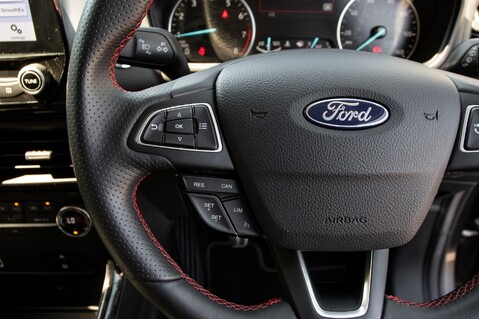 Ford Ecosport ST-LINE 19