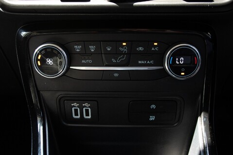 Ford Ecosport ST-LINE 32