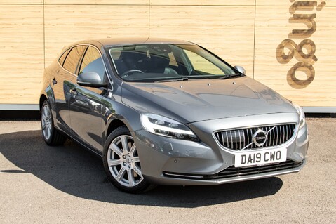 Volvo V40 T3 INSCRIPTION EDITION 1
