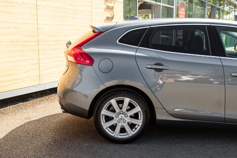 Volvo V40 T3 INSCRIPTION EDITION 7