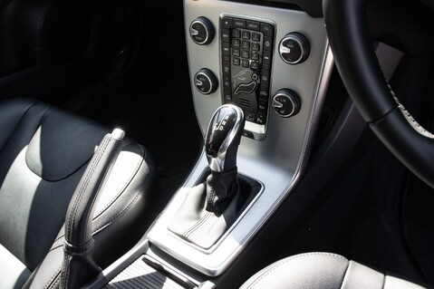 Volvo V40 T3 INSCRIPTION EDITION 30