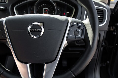 Volvo V40 T3 INSCRIPTION EDITION 20