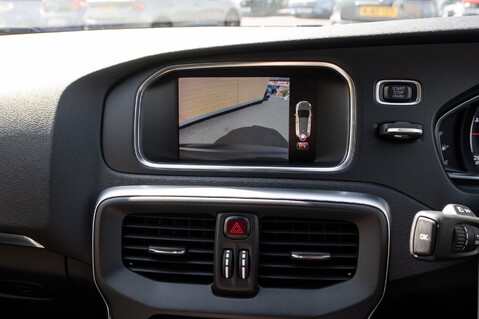 Volvo V40 T3 INSCRIPTION EDITION 28