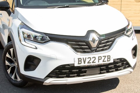 Renault Captur LIMITED TCE 10