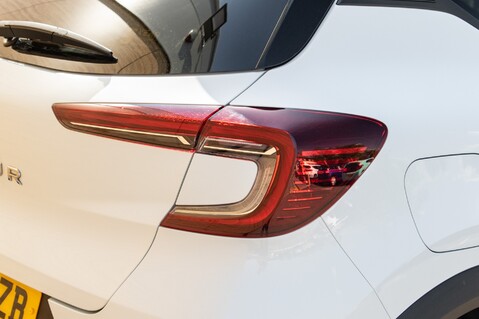 Renault Captur LIMITED TCE 9