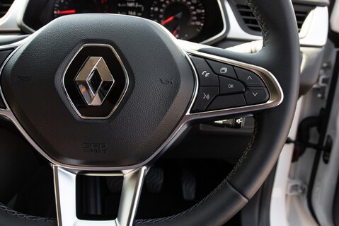 Renault Captur LIMITED TCE 20
