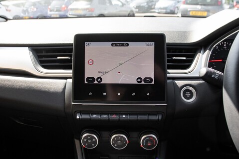 Renault Captur LIMITED TCE 23