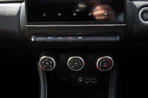 Renault Captur LIMITED TCE 32