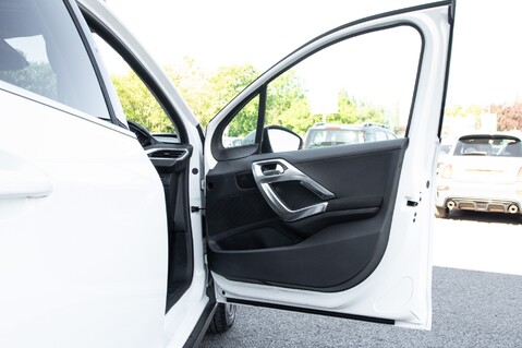 Peugeot 2008 ALLURE PREMIUM 14