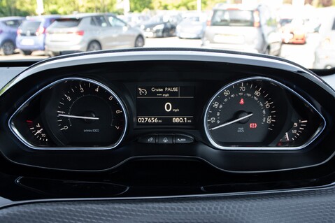 Peugeot 2008 ALLURE PREMIUM 15