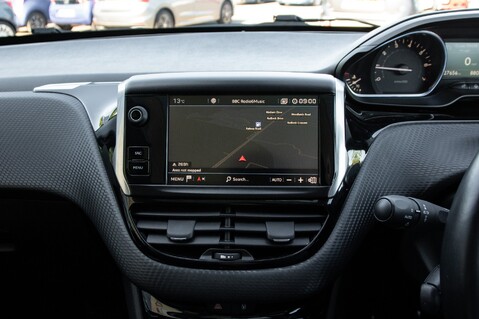 Peugeot 2008 ALLURE PREMIUM 25