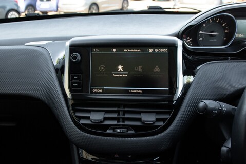Peugeot 2008 ALLURE PREMIUM 26