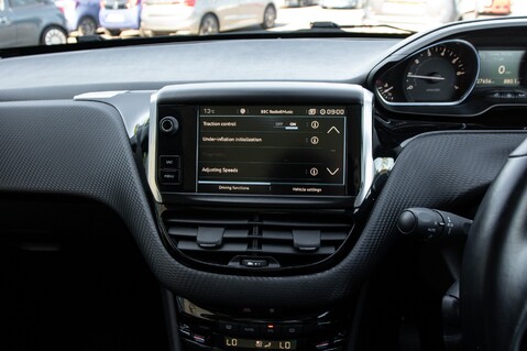 Peugeot 2008 ALLURE PREMIUM 28