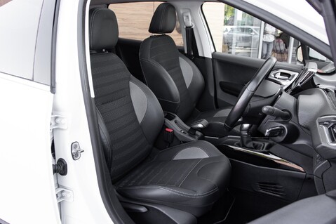 Peugeot 2008 ALLURE PREMIUM 31