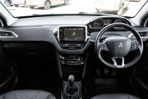 Peugeot 2008 ALLURE PREMIUM 3