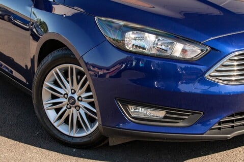 Ford Focus ZETEC EDITION 11