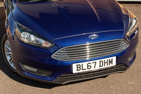 Ford Focus ZETEC EDITION 10