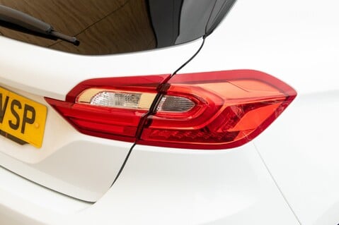 Ford Fiesta TITANIUM 9