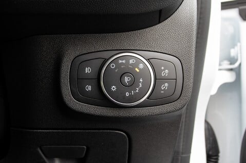 Ford Fiesta TITANIUM 16