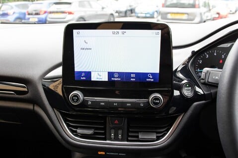 Ford Fiesta TITANIUM 23