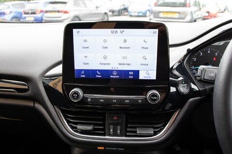 Ford Fiesta TITANIUM 26