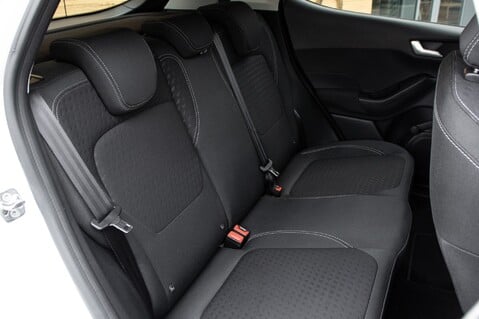 Ford Fiesta TITANIUM 32