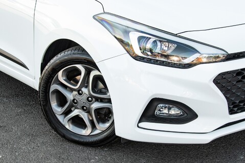 Hyundai i20 T-GDI PLAY 11