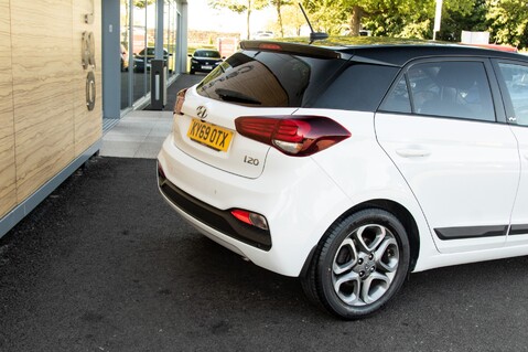 Hyundai i20 T-GDI PLAY 8