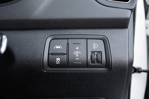 Hyundai i20 T-GDI PLAY 16