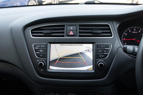 Hyundai i20 T-GDI PLAY 28