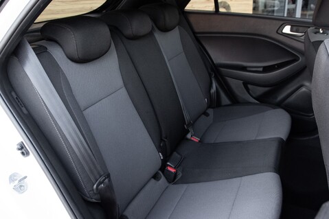 Hyundai i20 T-GDI PLAY 33