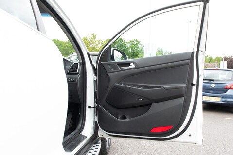 Hyundai TUCSON T-GDI PREMIUM SE 14