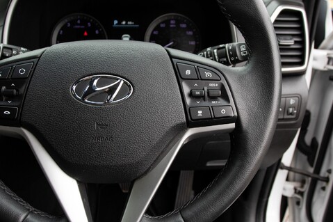 Hyundai TUCSON T-GDI PREMIUM SE 20