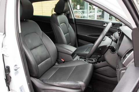 Hyundai TUCSON T-GDI PREMIUM SE 30