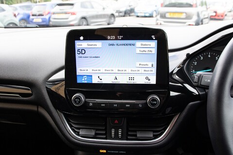 Ford Fiesta ZETEC 22