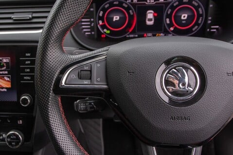 Skoda Octavia VRS CHALLENGE TSI DSG 21
