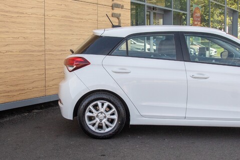 Hyundai i20 MPI SE 9