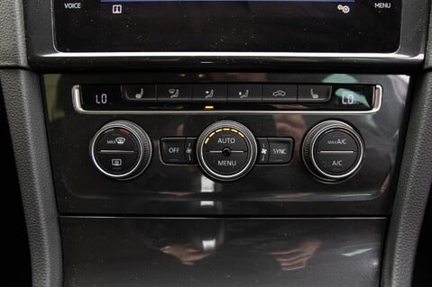 Volkswagen Golf MATCH EDITION TSI EVO DSG 33
