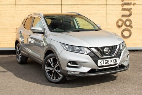 Nissan Qashqai DIG-T N-CONNECTA 1