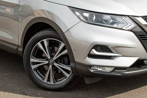 Nissan Qashqai DIG-T N-CONNECTA 11